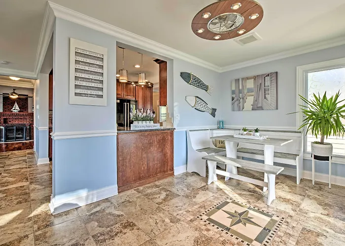 Lakefront Home W/ Game Room, Theater & Dock!